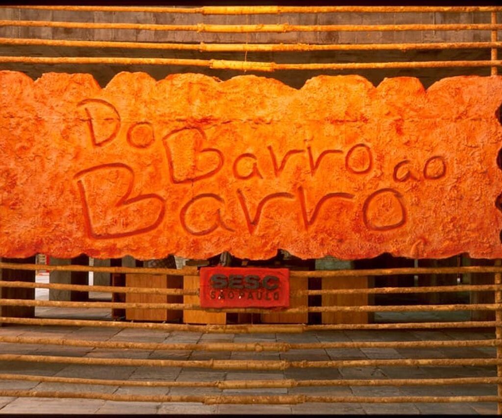 em 2003 participamos da nossa primeira exposição de arte realizada no Sesc Pompéia em São Paulo, com uma temática fantasticamente escolhida “Do Barro ao Barro” que mostrou uma verdadeira viagem na história desta incrível matéria prima, o barro